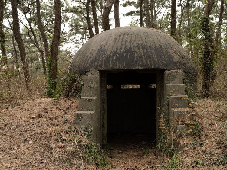 こちら側から見れば監的所だなと分かる構造だ。