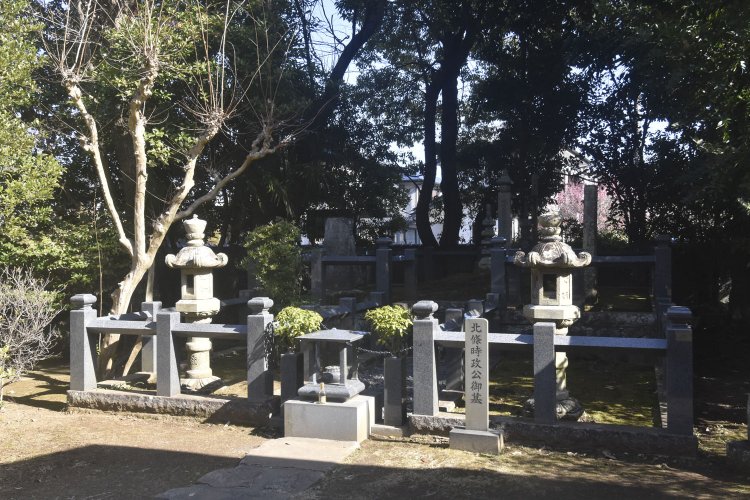 北条時政公の廟所。