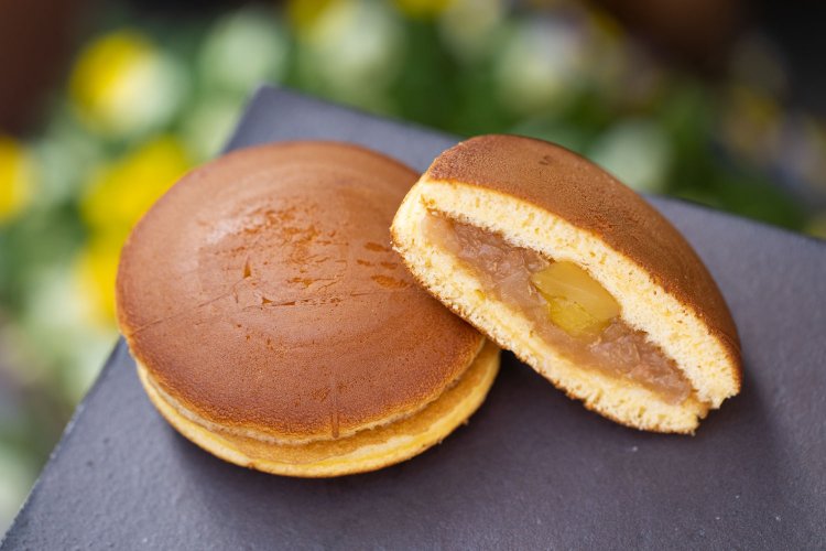 栗どらやき「千住小町」1個190円。白あんがしっとり。