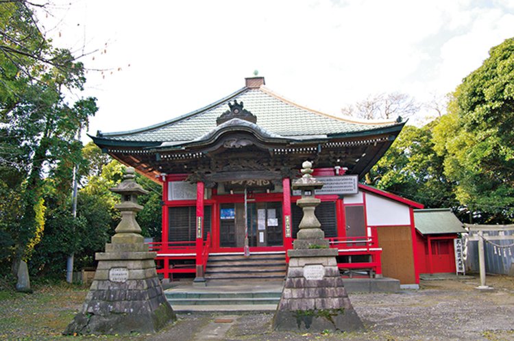 武山不動院の本堂。中に不動明王が安置されている。