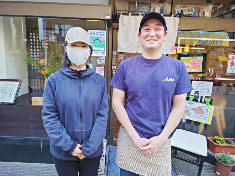 市川店主と奥様の薫さん。薫さんは常盤台のケーキ屋でパティシエをしていた。