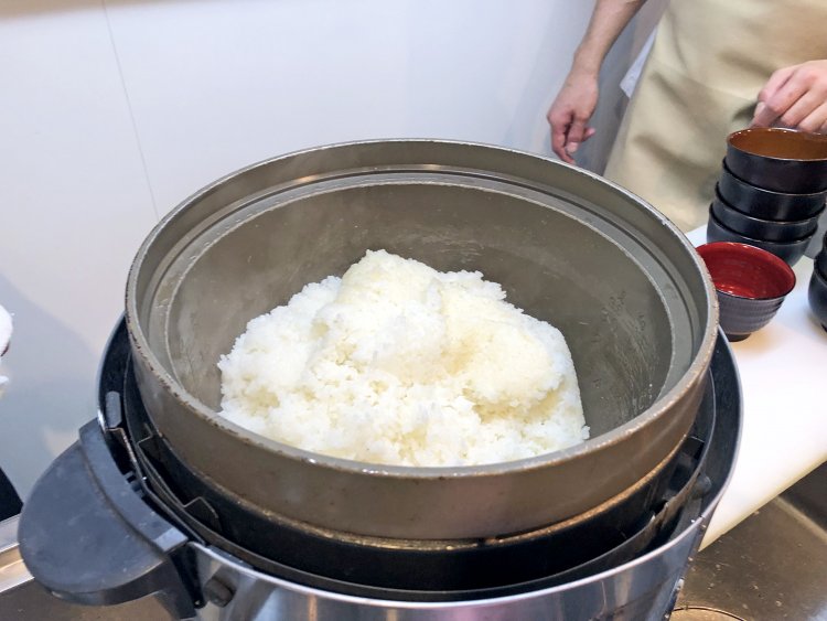 今は料理全般を任されている2代目も、このご飯に関しては父上に頼りきりのご様子だ。