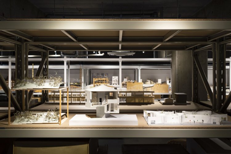 『WHAT MUSEUM』が運営する模型保管庫では、建築家や建築事務所が制作した建築模型を保管・展示。見学ツアーを開催している。