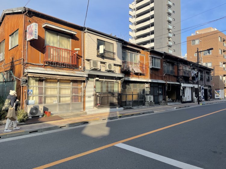 バラック長屋は今も現役。