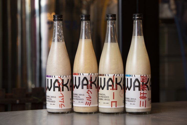 山形県の飯米を精米歩合70％に磨き、協会6号酵母で醸すのが基本スペック。