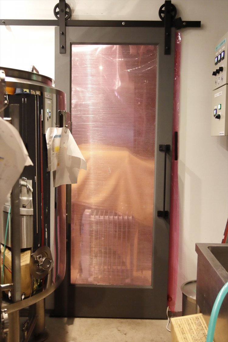 最大の特長である麹室を完備。暖房は、イタリア製デロンギのオイルヒーターが活躍！