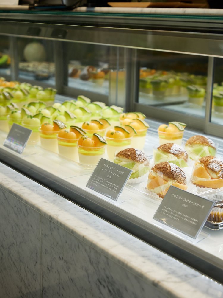 テイクアウトも充実。産地違いで2種類ずつあり選ぶのに悩む。