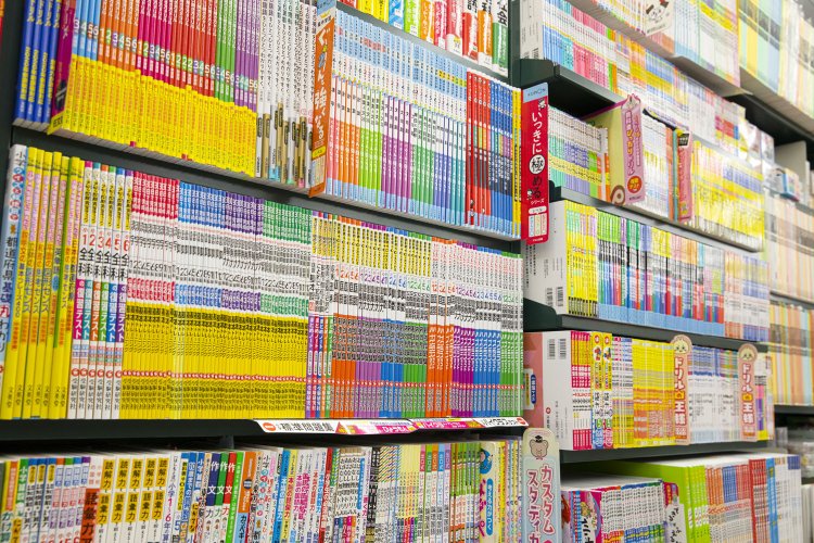 学習ドリルコーナ ーは圧巻。同じビルには学習塾もある。