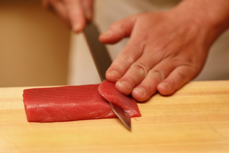 魚は、三上さん自身が毎朝市場で目利き。