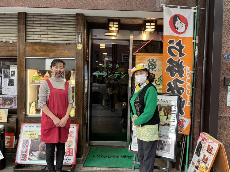 お話を伺った石井さん（右）は生涯現役を目指しているという。