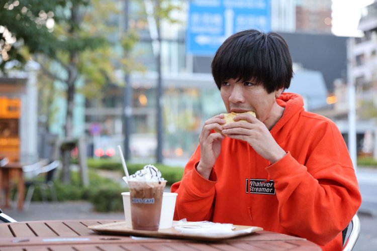 神社の息子パワーは、小泉進次郎似の若者の前に全く無力であった