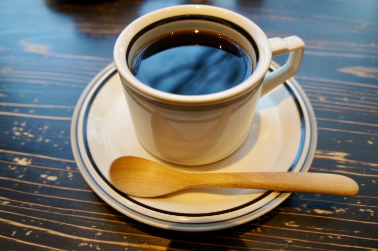 コーヒーは中煎りと深煎りの2種類、500円。