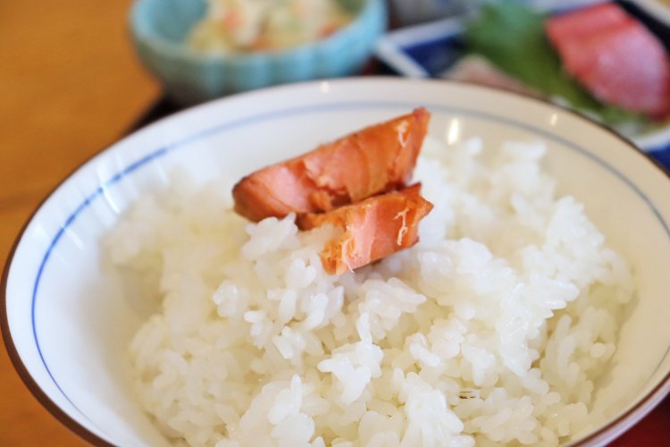 ミルキークイーンがブレンドされたご飯。魚や和食によく合う。