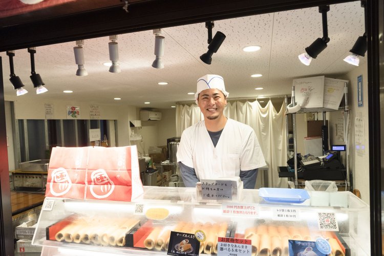 「抹茶あんまきや栗あんまきをはじめ季節限定の商品も人気です」と小久保さん。