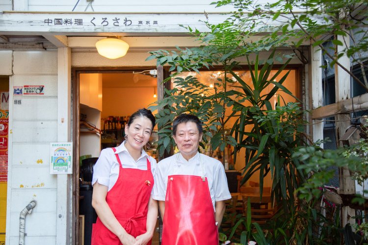 黒澤さんと話し好きで気配り上手な林雅青（リン・ヤーチン）さん夫妻。