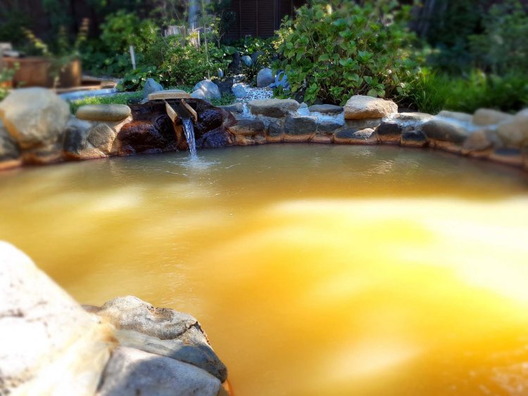 杉戸天然温泉 雅楽の湯（すぎとてんねんおんせん うたのゆ）