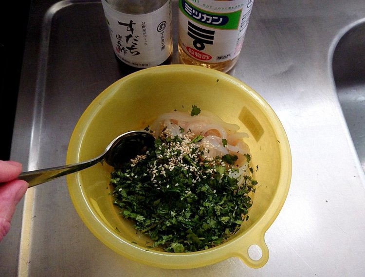 調味料を入れる