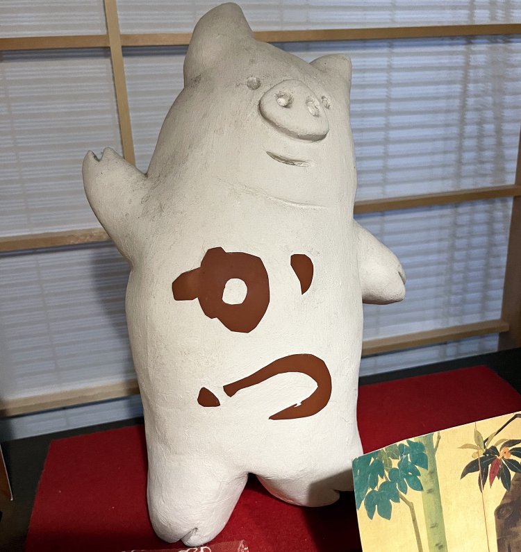 愛嬌たっぷりのいせとんは、２代目によるもの。つぶらな瞳がかわいい！