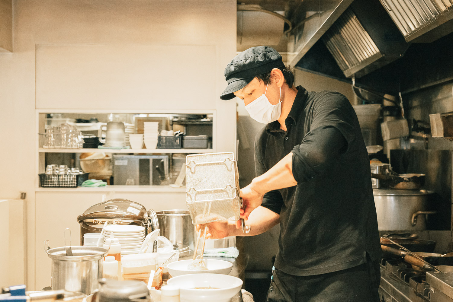 渋谷神南の 九月堂 は無化調ラーメンとスイーツが楽しめる らーめんカフェ さんたつ By 散歩の達人