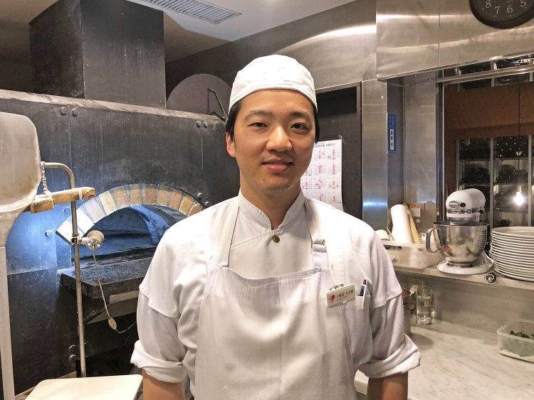 ピッツァへのこだわりを語っていただいた久保田料理長。