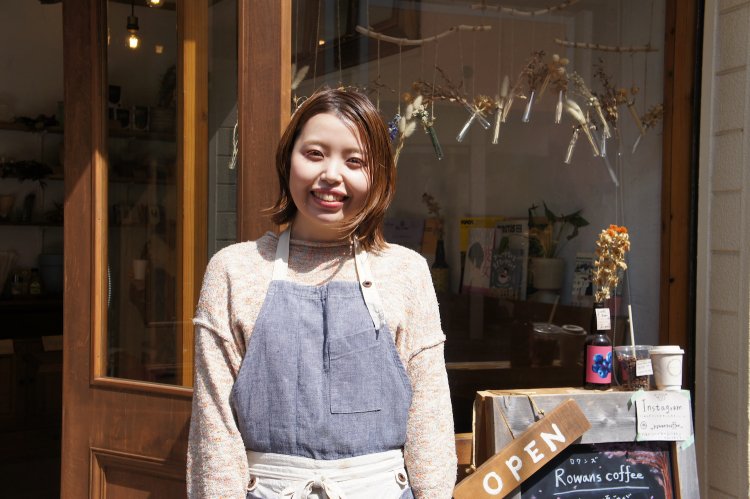 明るく爽やかで、訪れる人とのコミュニケーションを楽しむYukoさん。