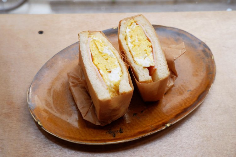 オムレツ＆ハム800円。