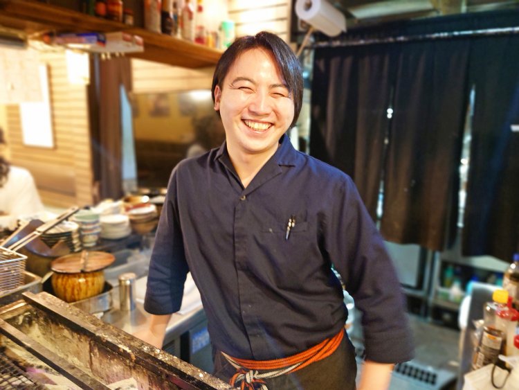 店長の伊藤真人さん。穏やかな笑顔で、すぐ打ち解けて話しやすい雰囲気に。