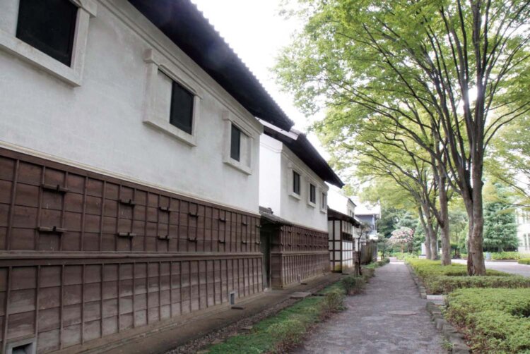 府中宿を代表する田中家を復元。