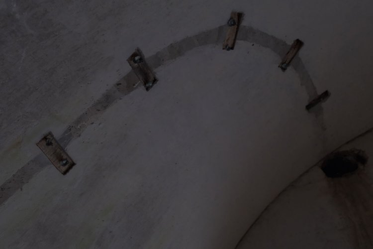 ケーブル部分。それなりに太いケーブルだったと思われる。