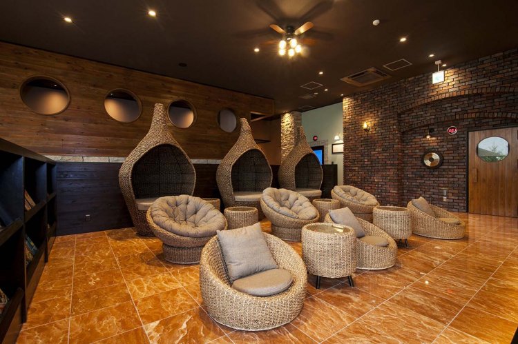 巣ごもりソファラウンジでは自分だけの空間でゆっくり巣ごもり気分を楽しみたい。