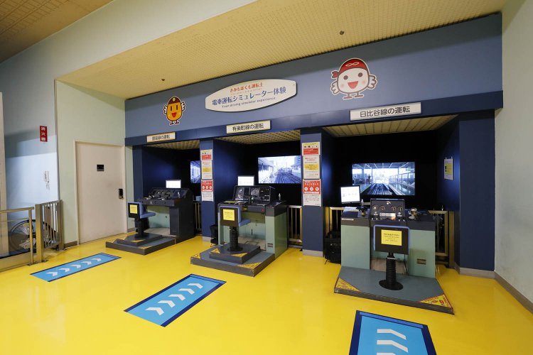 3種類のシミュレーター。6000系を含め、待っている人がいなければそのまま連続運転可能！