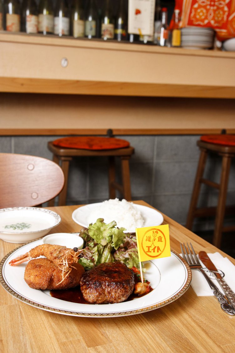 Bランチ1600円はご飯とスープ付き。長山さんが修業した洋食店の名物をオマージュ。