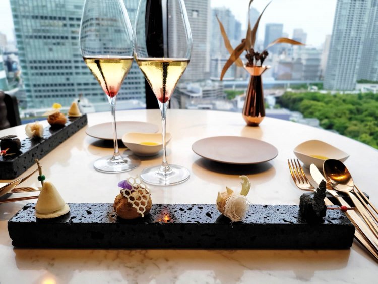 オズの魔法使い ランチ＆ディナープログラム　提供期間：2022年4月25日(月)～9月30日(金)