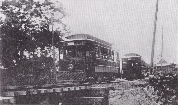 1911年のおいら。運賃は大人1区1銭だった。