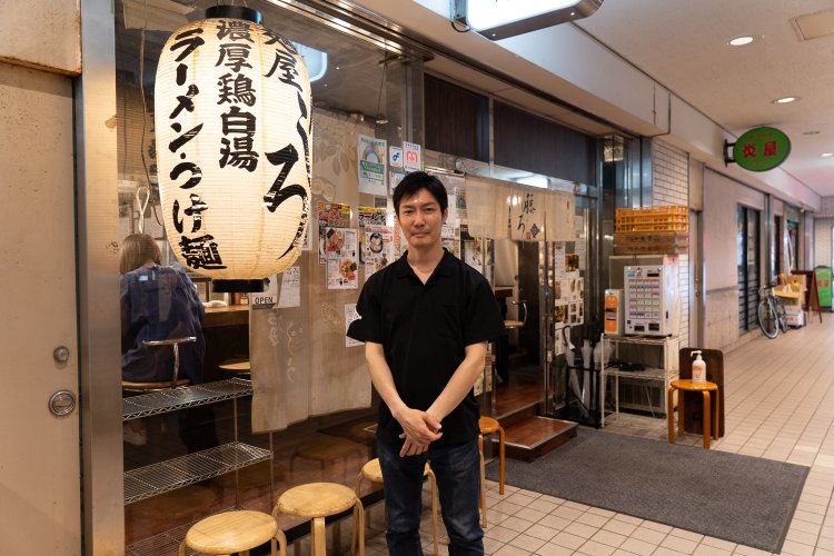 店主の工藤泰昭さん。