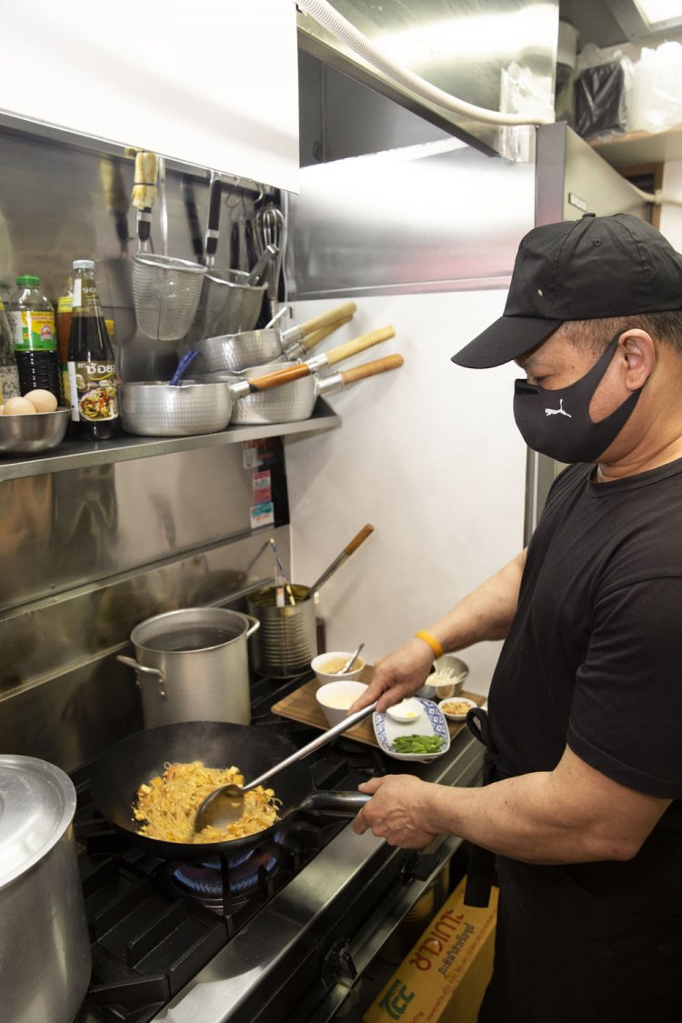 ピーカオさんは長年有名タイレストランで腕を振るった猛者。