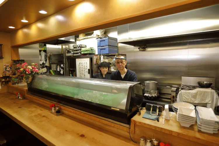 1982年創業。改築を経て夫婦で営む。話好きの女将さんとの夫婦漫才もほほえましい。