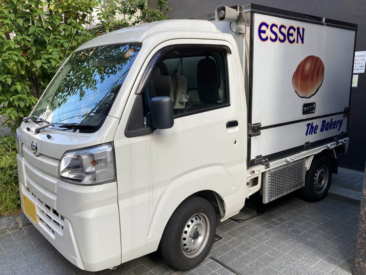 主力商品であろうパンが、シンプルにあしらわれている。