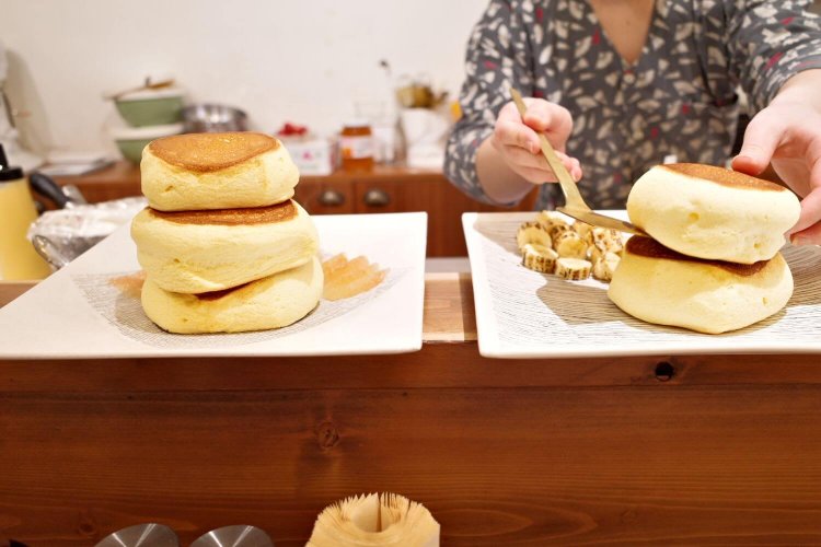 たっぷりと3段重ねでご提供。