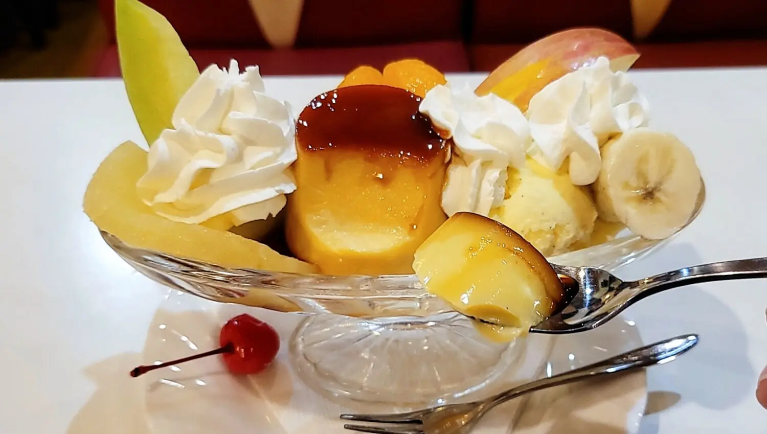 汐留 竹芝エリア絶品スイーツ4選 レトロ喫茶からホテルスイーツまで 黒猫スイーツ散歩 汐留 竹芝編まとめ さんたつ By 散歩の達人