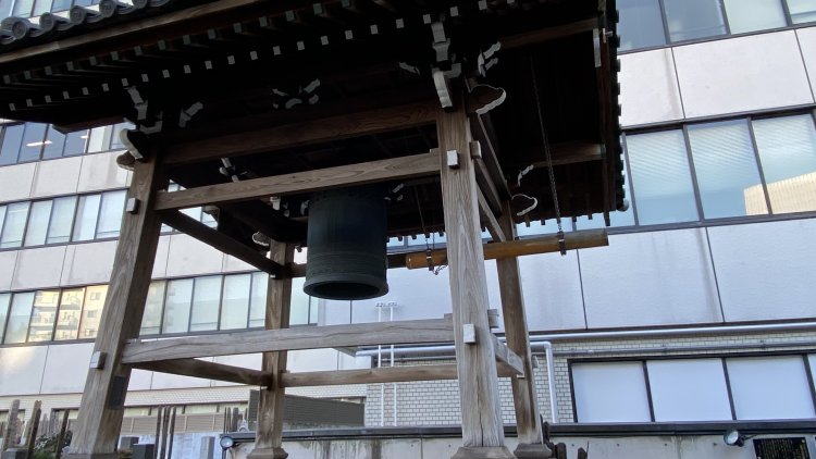 天龍寺「追い出しの鐘」。