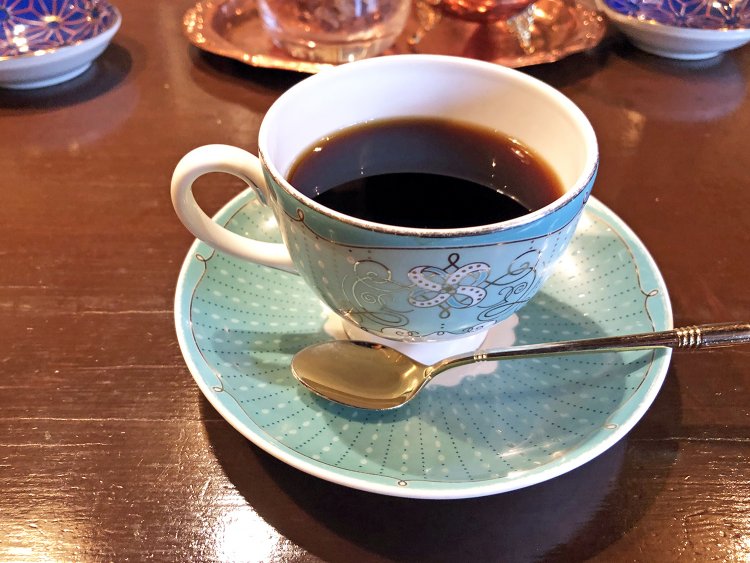 こちらはグアテマラを出していただいたコーヒーカップ。