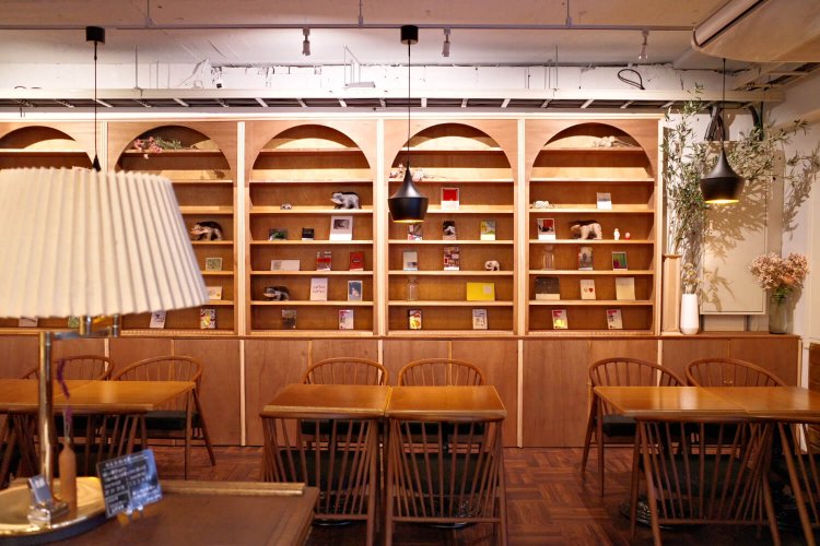 外観も内装もデザインから施工まで、自社で手掛けている。