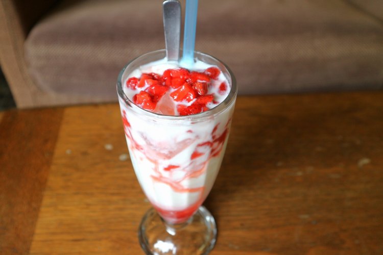 ザリガニカフェ