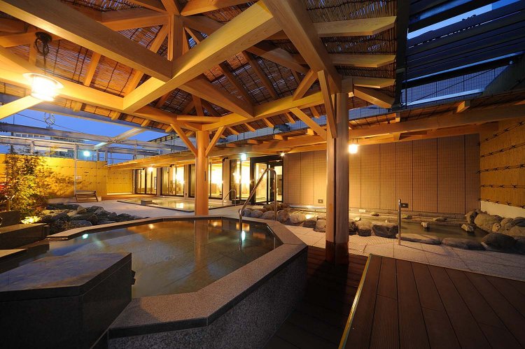 東京・湯河原温泉 万葉の湯（とうきょう・ゆがわらおんせん まんようのゆ）