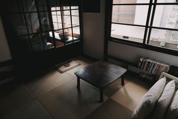 土間には畳敷きの小部屋付き。