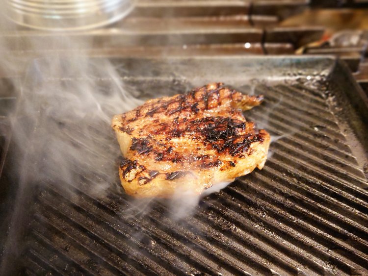 本日のお肉料理が付く、Pranzo C（パスタはハーフサイズ）3630円も人気。