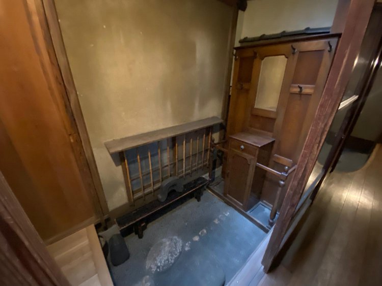 廊下に接する土間部分の造りも必見。