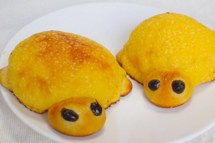 なんともかわいいカメロンパンは120円。