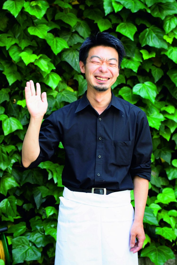 「新鮮な野菜で作ったサラダをぜひ！」。